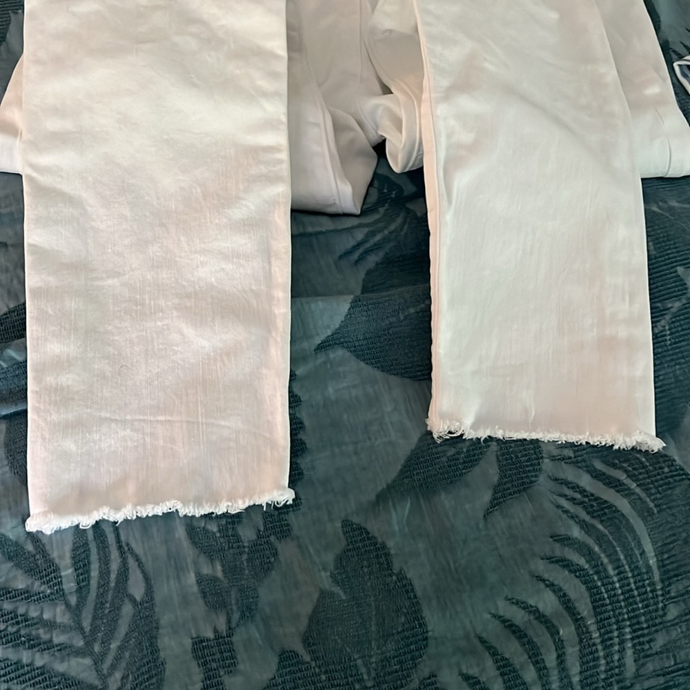 Loft distressed white jeans - Picture 9 of 14